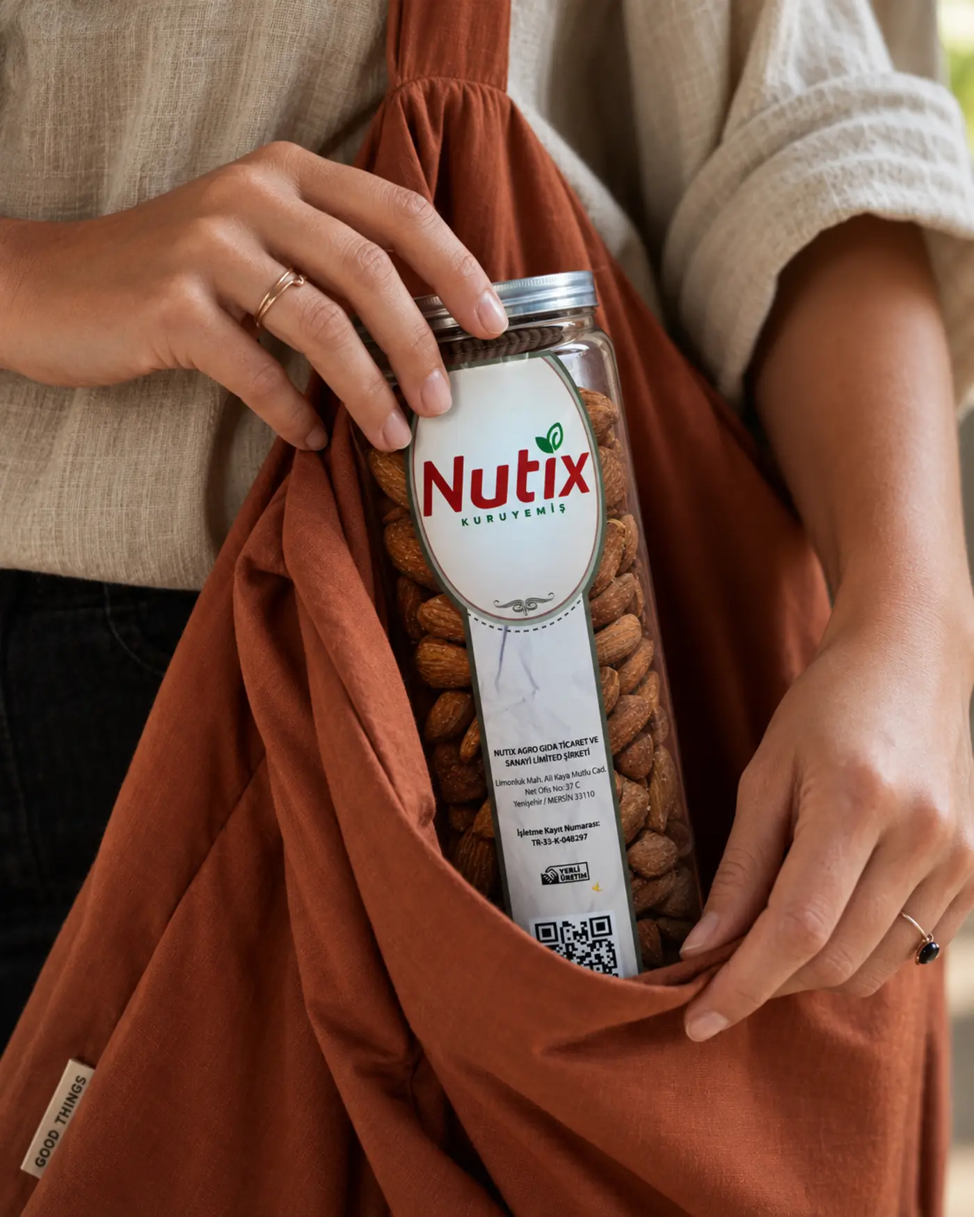 Nutix ürününün günlük çantada taşınması